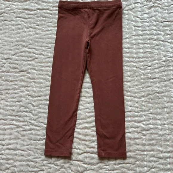 H&M New (no tags attached ) leggings, size 4T, 96%cotton , 4% Elastane. - Picture 1 of 3